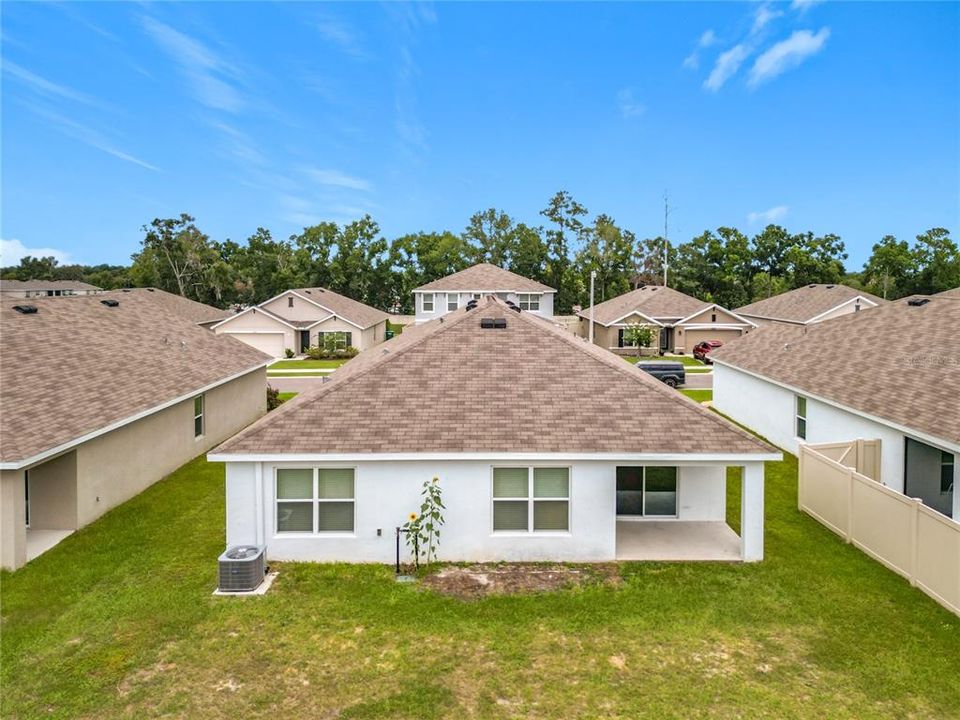For Sale: $300,000 (3 beds, 2 baths, 1827 Square Feet)