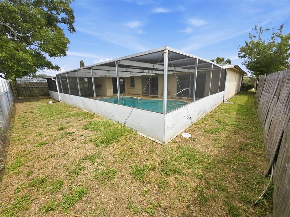 For Sale: $232,500 (2 beds, 2 baths, 1442 Square Feet)