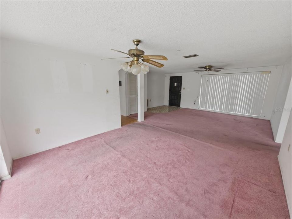 For Sale: $232,500 (2 beds, 2 baths, 1442 Square Feet)