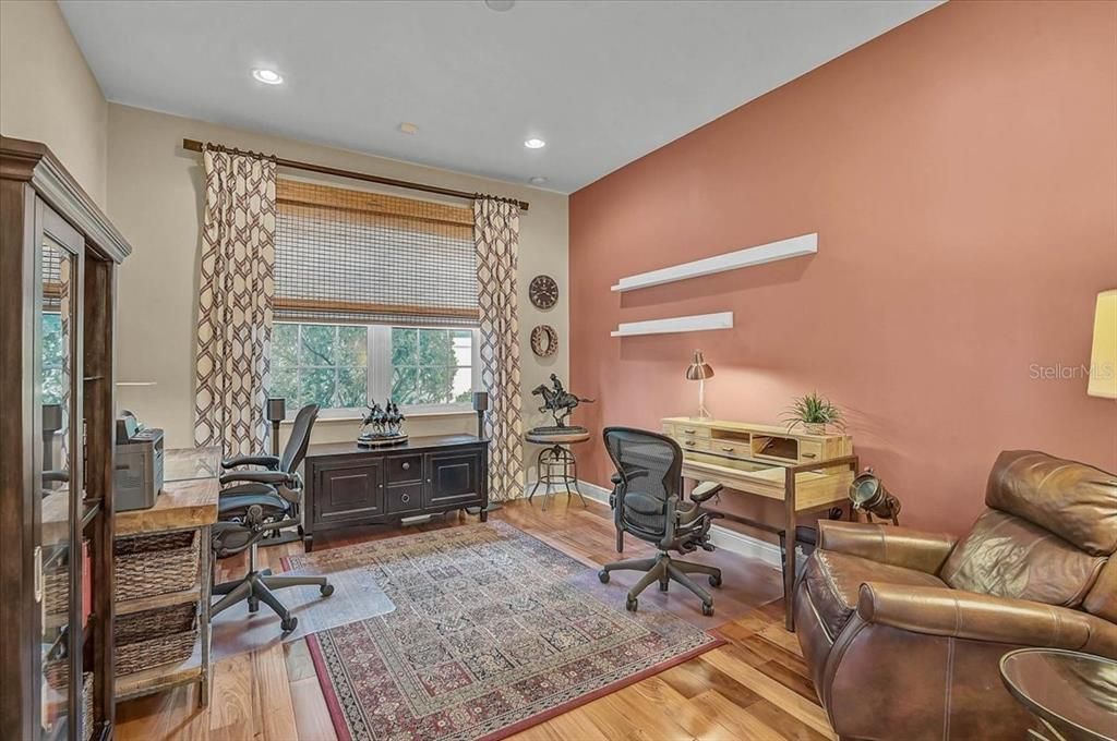 For Sale: $650,000 (2 beds, 2 baths, 1968 Square Feet)
