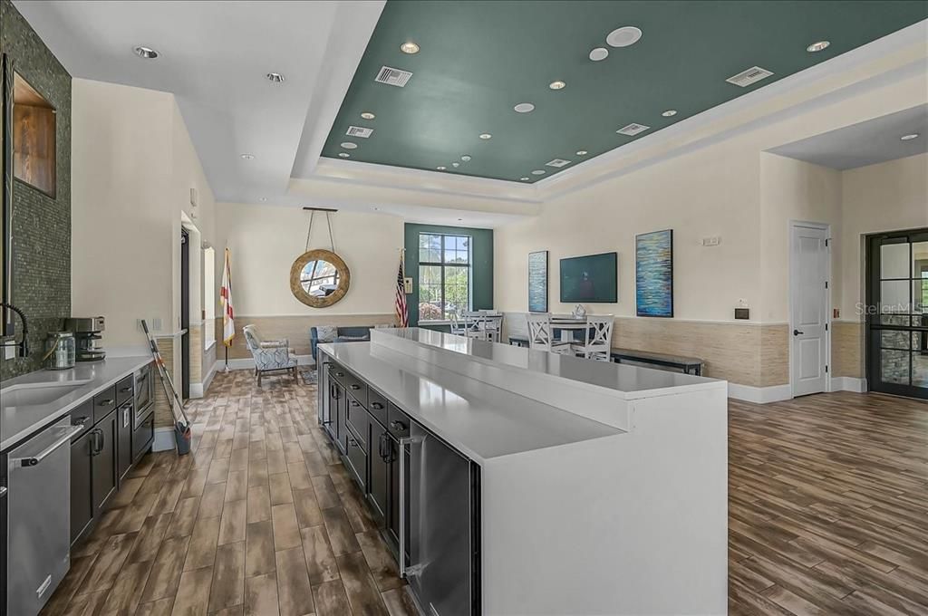 For Sale: $650,000 (2 beds, 2 baths, 1968 Square Feet)
