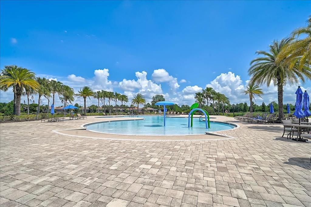 For Sale: $650,000 (2 beds, 2 baths, 1968 Square Feet)