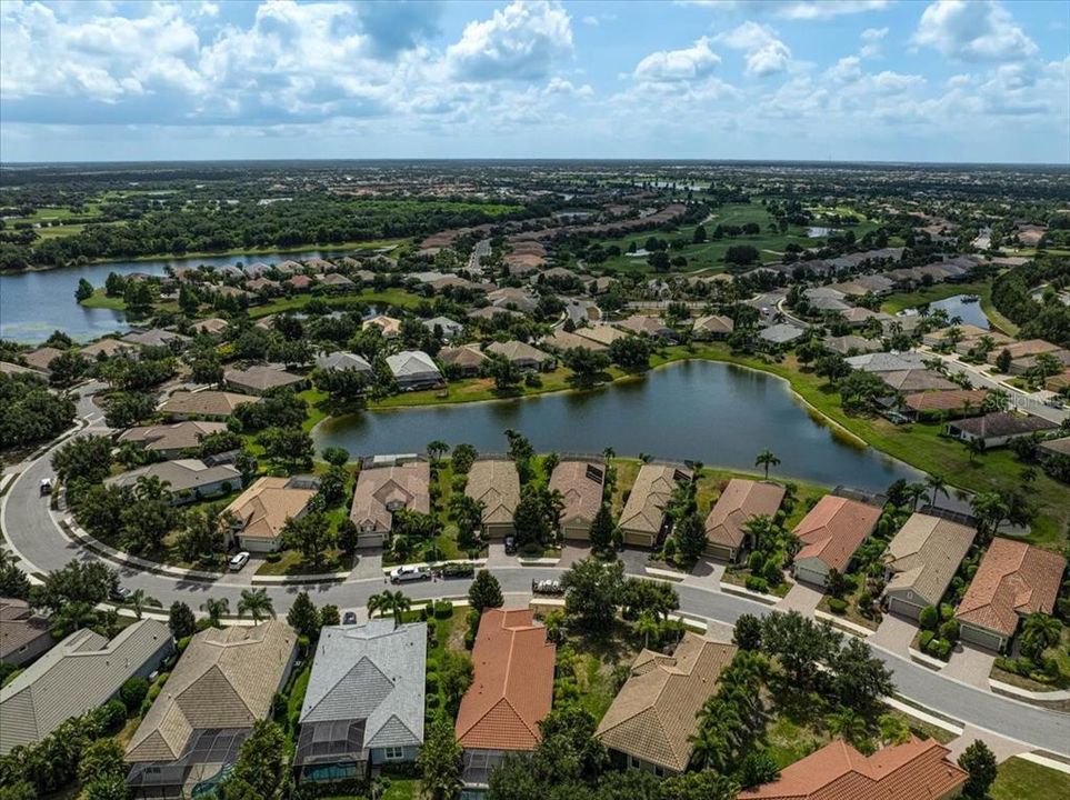 For Sale: $650,000 (2 beds, 2 baths, 1968 Square Feet)
