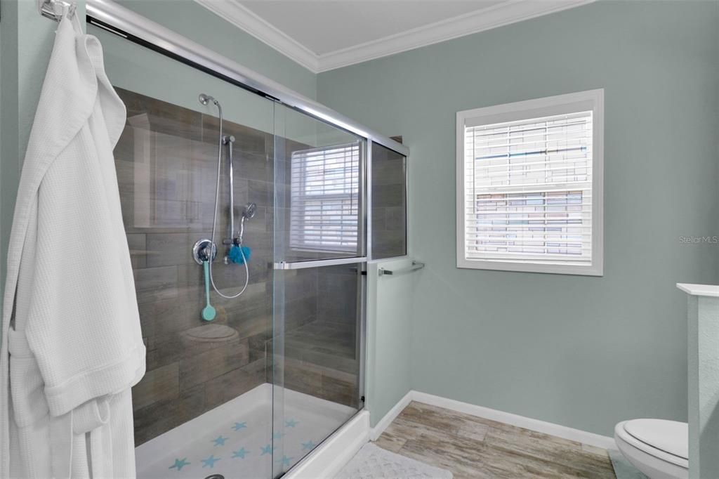 For Sale: $425,000 (3 beds, 2 baths, 1920 Square Feet)