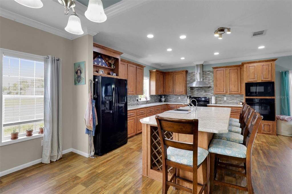 For Sale: $425,000 (3 beds, 2 baths, 1920 Square Feet)