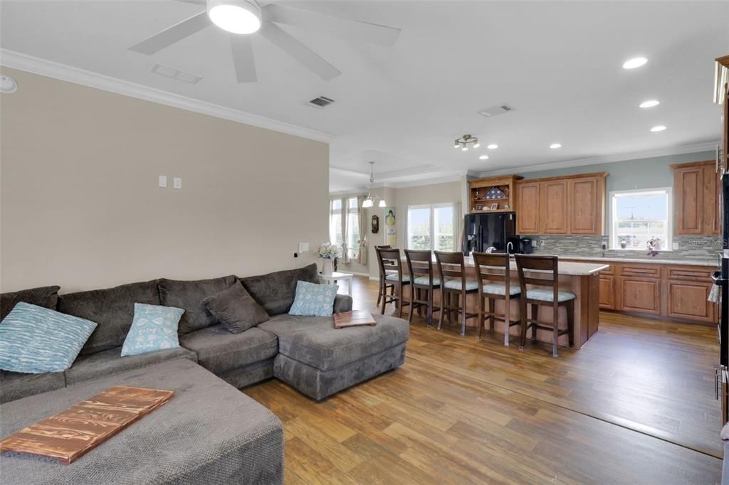 For Sale: $425,000 (3 beds, 2 baths, 1920 Square Feet)