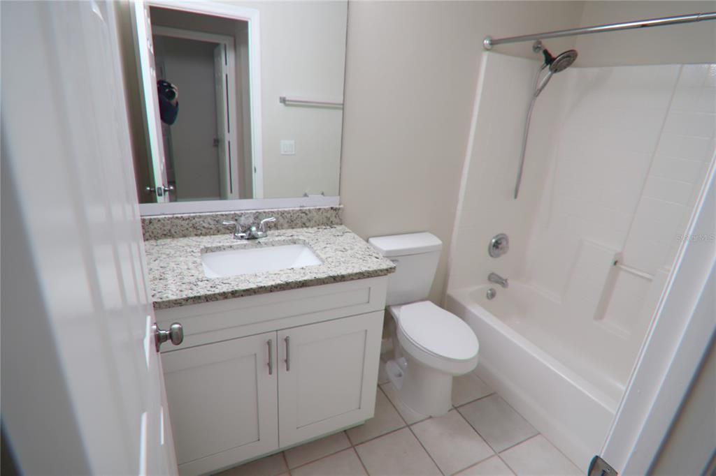 For Rent: $1,950 (4 beds, 2 baths, 1582 Square Feet)