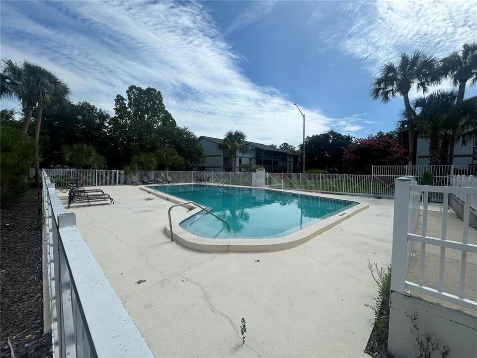 For Sale: $89,900 (2 beds, 1 baths, 1164 Square Feet)
