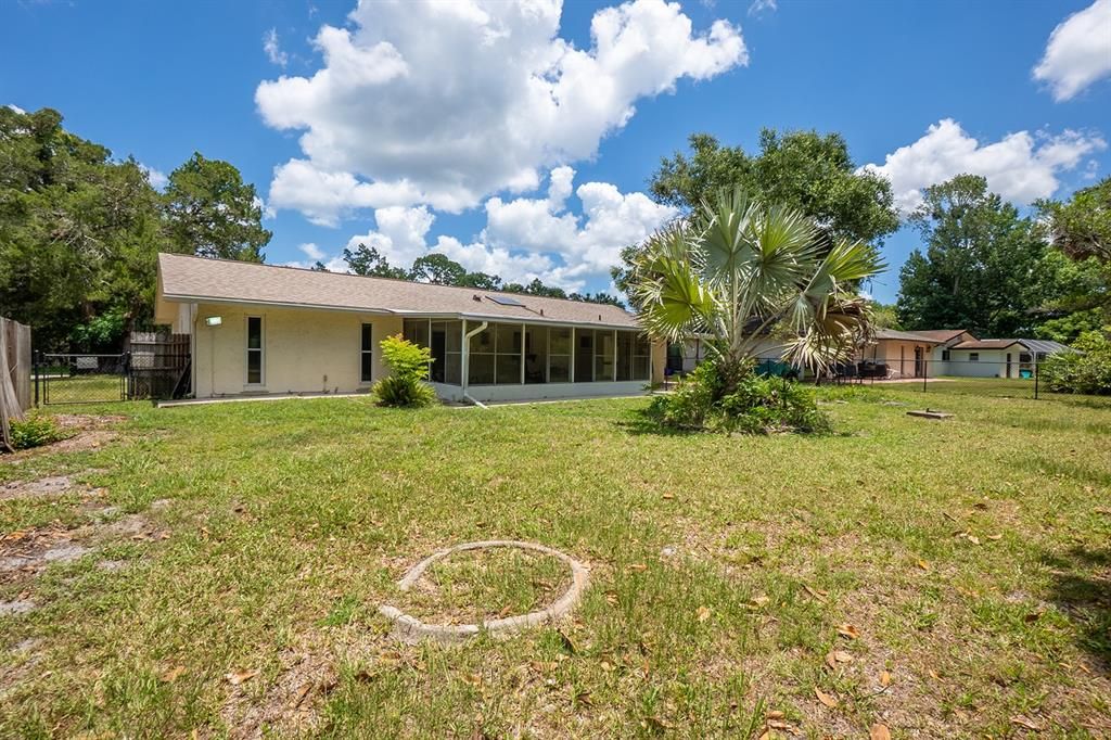 For Sale: $239,000 (2 beds, 2 baths, 1332 Square Feet)