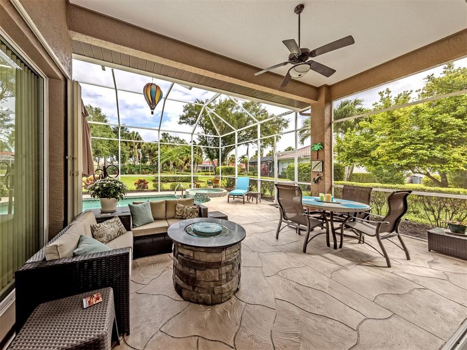 For Sale: $610,000 (3 beds, 2 baths, 1978 Square Feet)