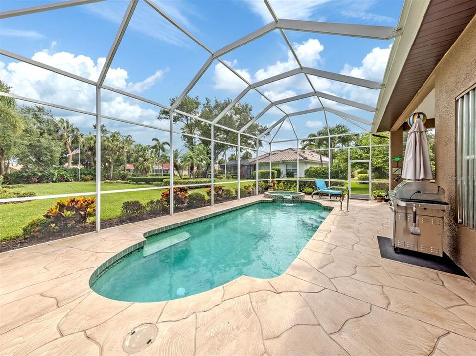 For Sale: $610,000 (3 beds, 2 baths, 1978 Square Feet)