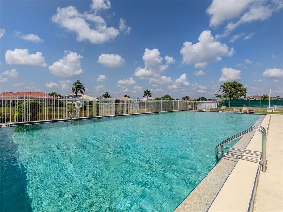 For Sale: $610,000 (3 beds, 2 baths, 1978 Square Feet)