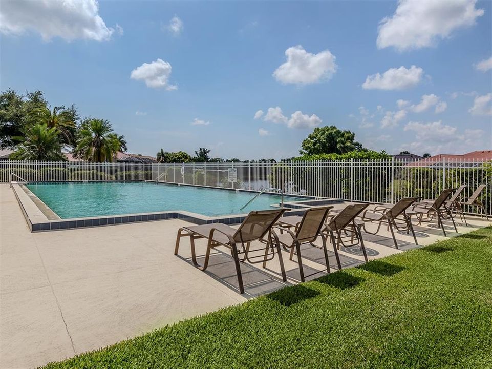 For Sale: $610,000 (3 beds, 2 baths, 1978 Square Feet)
