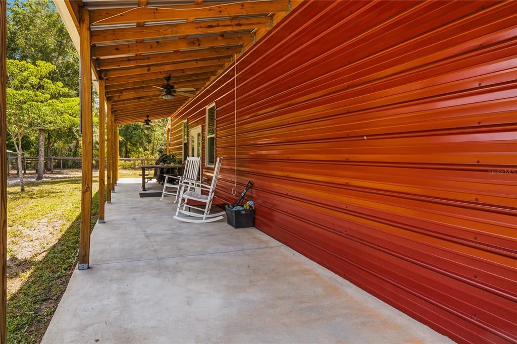 For Sale: $1,100,000 (3 beds, 2 baths, 1526 Square Feet)