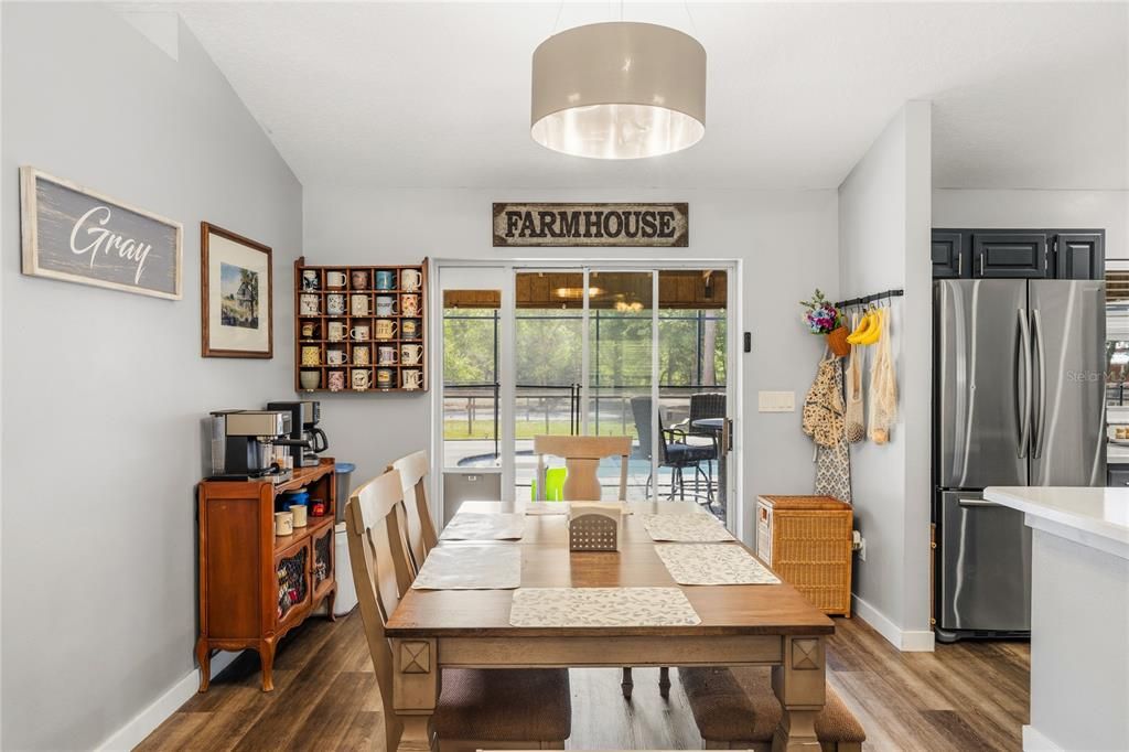 For Sale: $1,100,000 (3 beds, 2 baths, 1526 Square Feet)