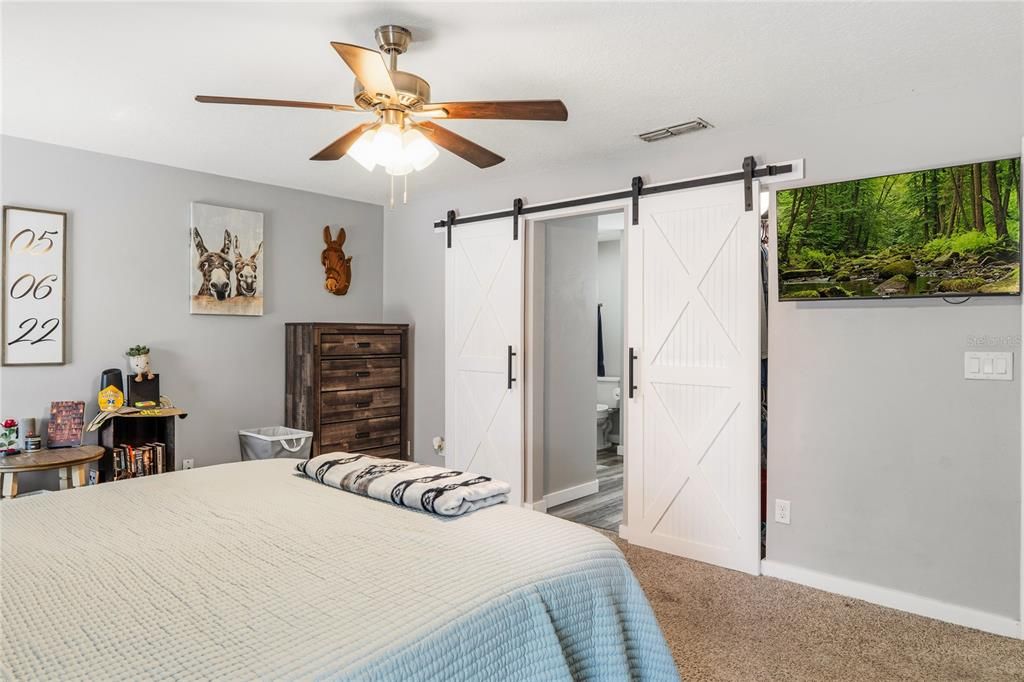 For Sale: $1,100,000 (3 beds, 2 baths, 1526 Square Feet)