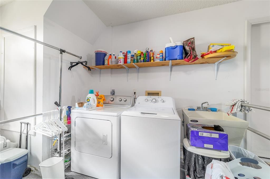 En Venta: $166,500 (2 camas, 2 baños, 1369 Pies cuadrados)