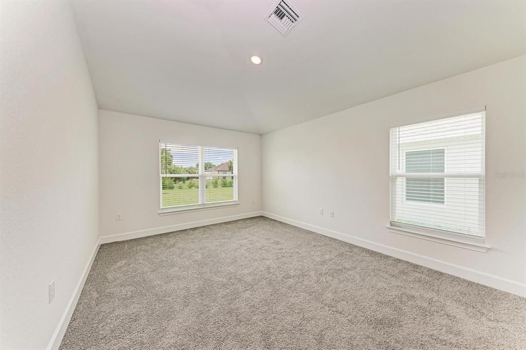For Rent: $2,300 (3 beds, 2 baths, 1485 Square Feet)