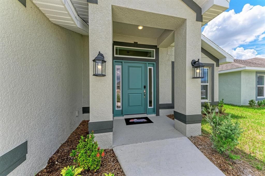 For Rent: $2,300 (3 beds, 2 baths, 1485 Square Feet)