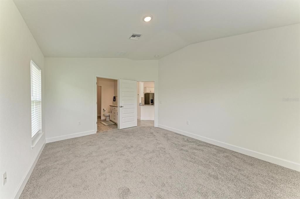 For Rent: $2,300 (3 beds, 2 baths, 1485 Square Feet)
