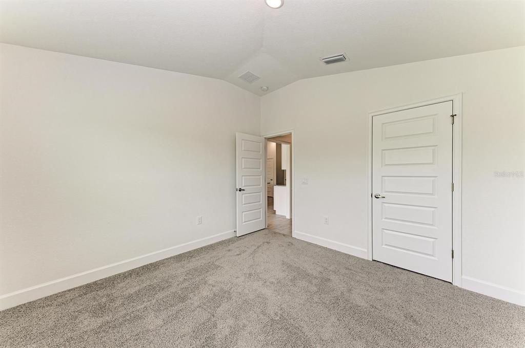 For Rent: $2,300 (3 beds, 2 baths, 1485 Square Feet)
