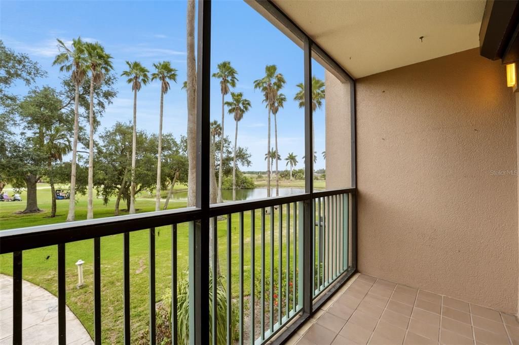 For Sale: $144,990 (2 beds, 2 baths, 936 Square Feet)