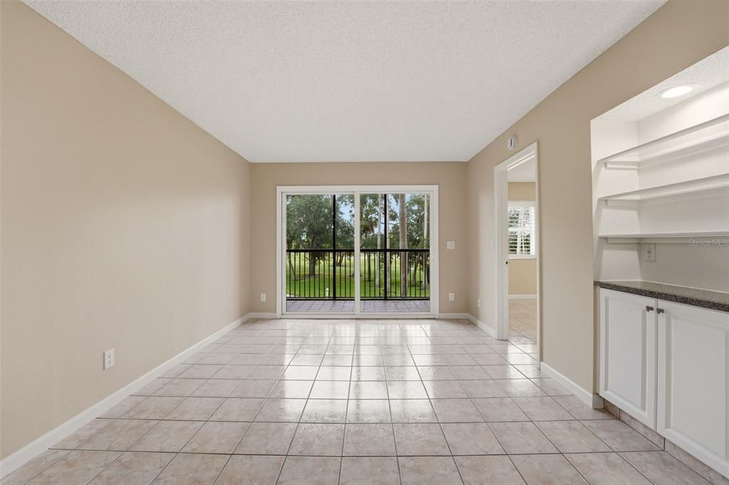 For Sale: $144,990 (2 beds, 2 baths, 936 Square Feet)