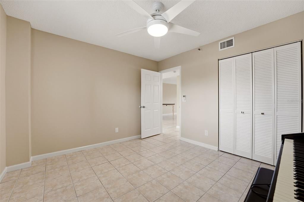 For Sale: $144,990 (2 beds, 2 baths, 936 Square Feet)