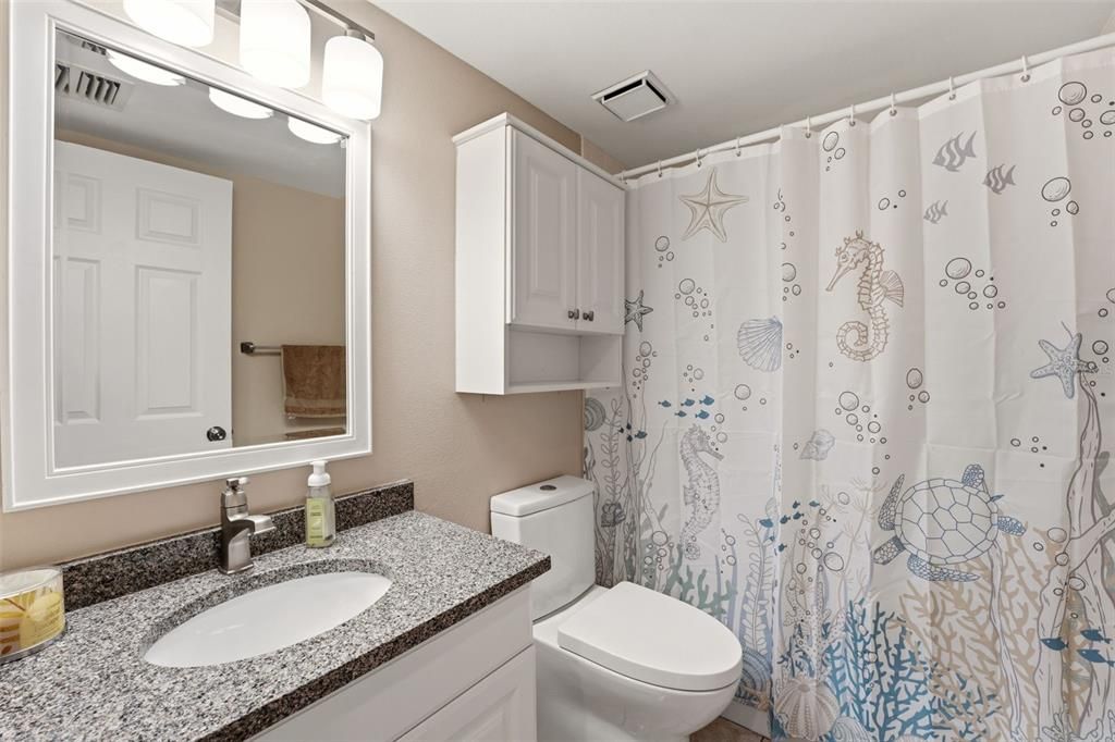 For Sale: $144,990 (2 beds, 2 baths, 936 Square Feet)