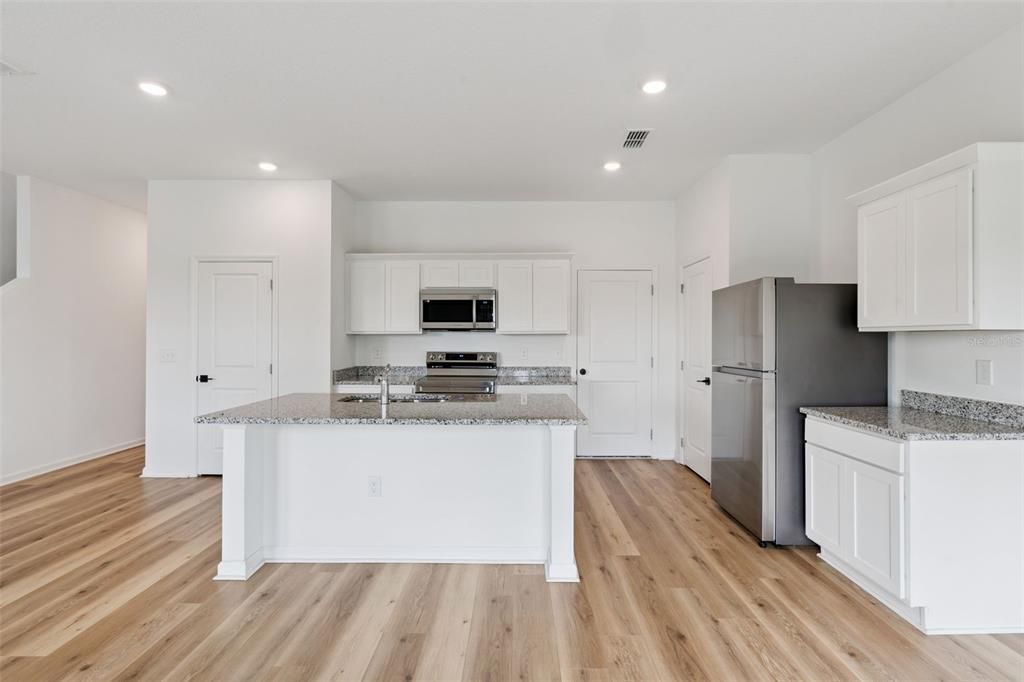 For Sale: $354,900 (3 beds, 2 baths, 1896 Square Feet)