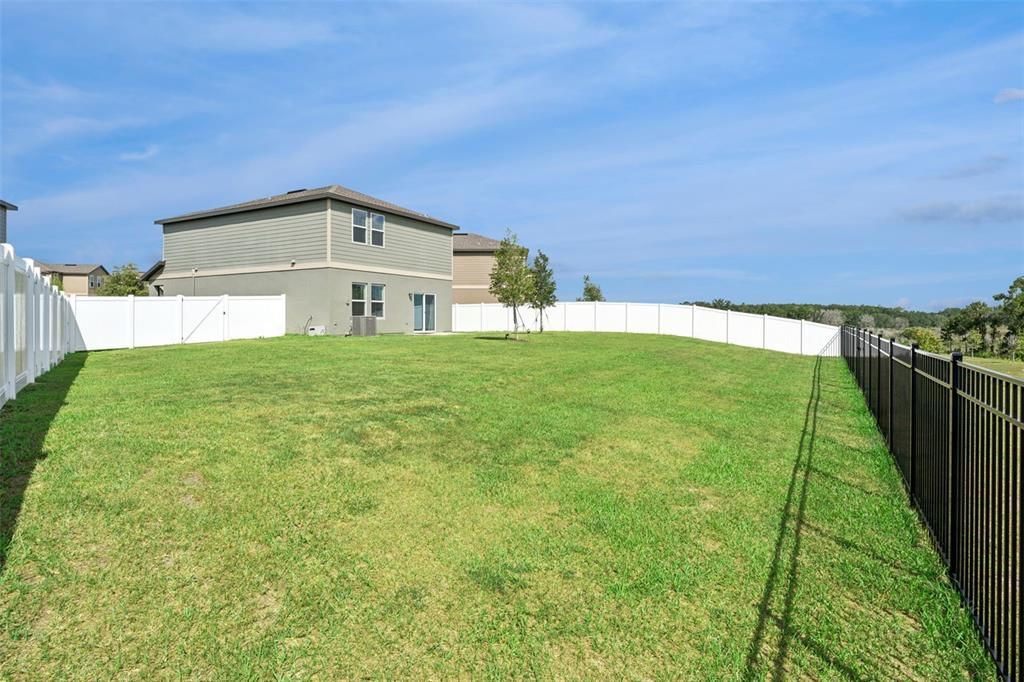 For Sale: $354,900 (3 beds, 2 baths, 1896 Square Feet)