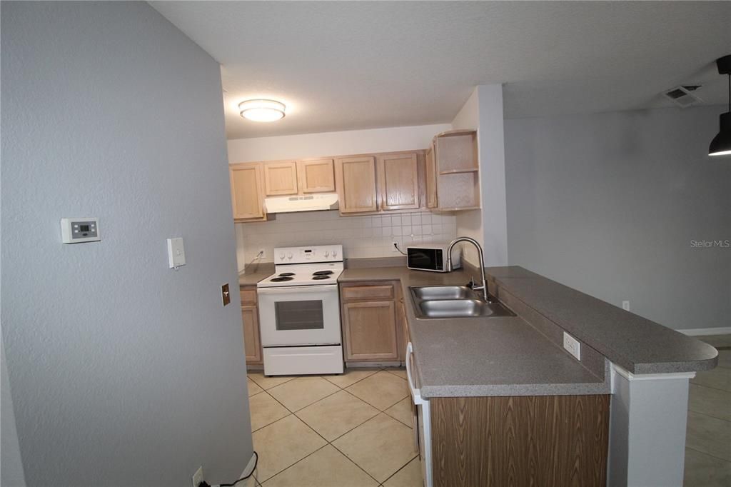 For Rent: $1,700 (2 beds, 2 baths, 1003 Square Feet)
