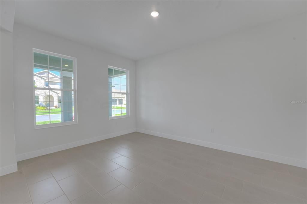 En Venta: $599,990 (5 camas, 3 baños, 3550 Pies cuadrados)