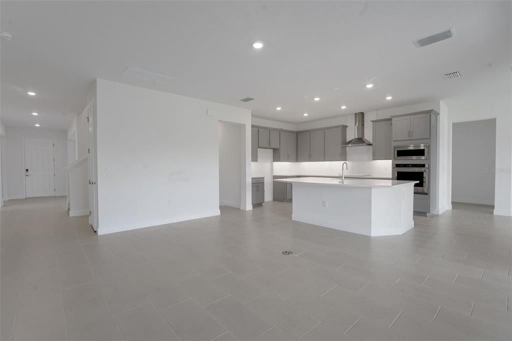 En Venta: $599,990 (5 camas, 3 baños, 3550 Pies cuadrados)