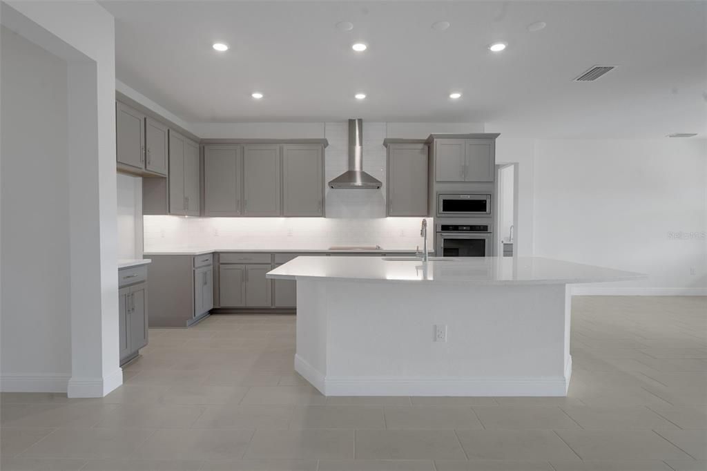 En Venta: $599,990 (5 camas, 3 baños, 3550 Pies cuadrados)