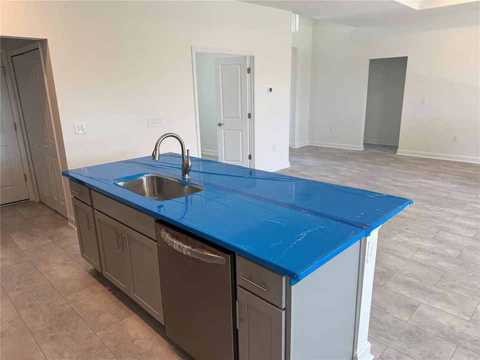 For Sale: $399,000 (3 beds, 2 baths, 1740 Square Feet)