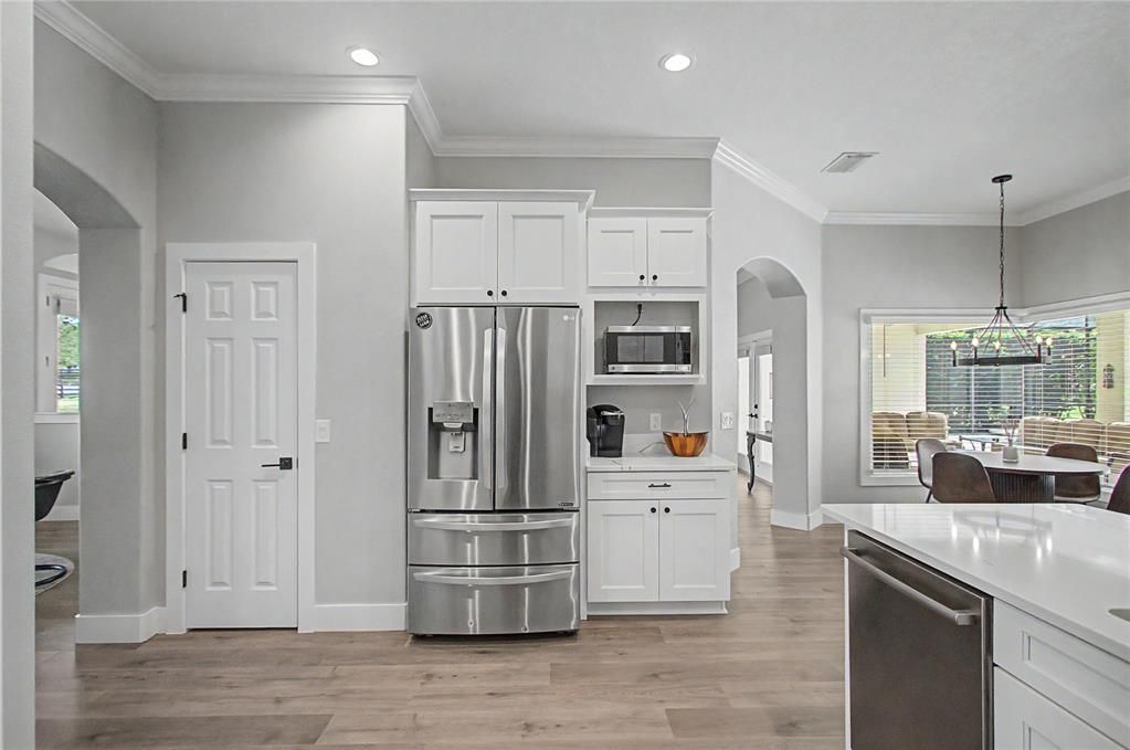 For Sale: $959,900 (4 beds, 3 baths, 2920 Square Feet)