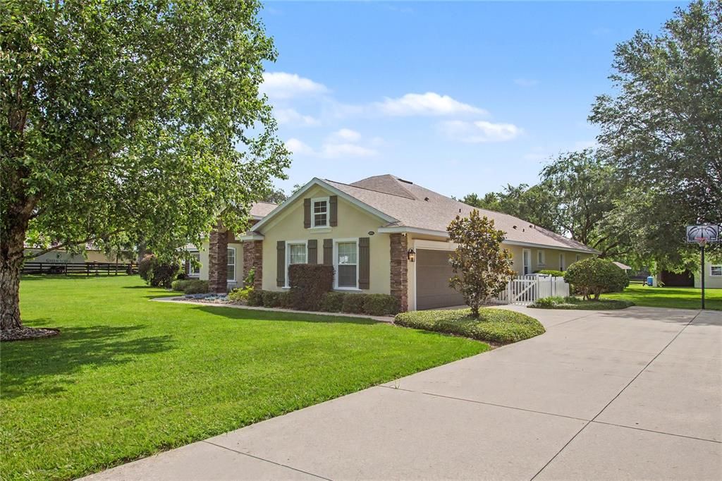 For Sale: $959,900 (4 beds, 3 baths, 2920 Square Feet)