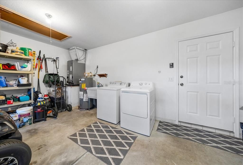 For Sale: $225,000 (2 beds, 2 baths, 1432 Square Feet)