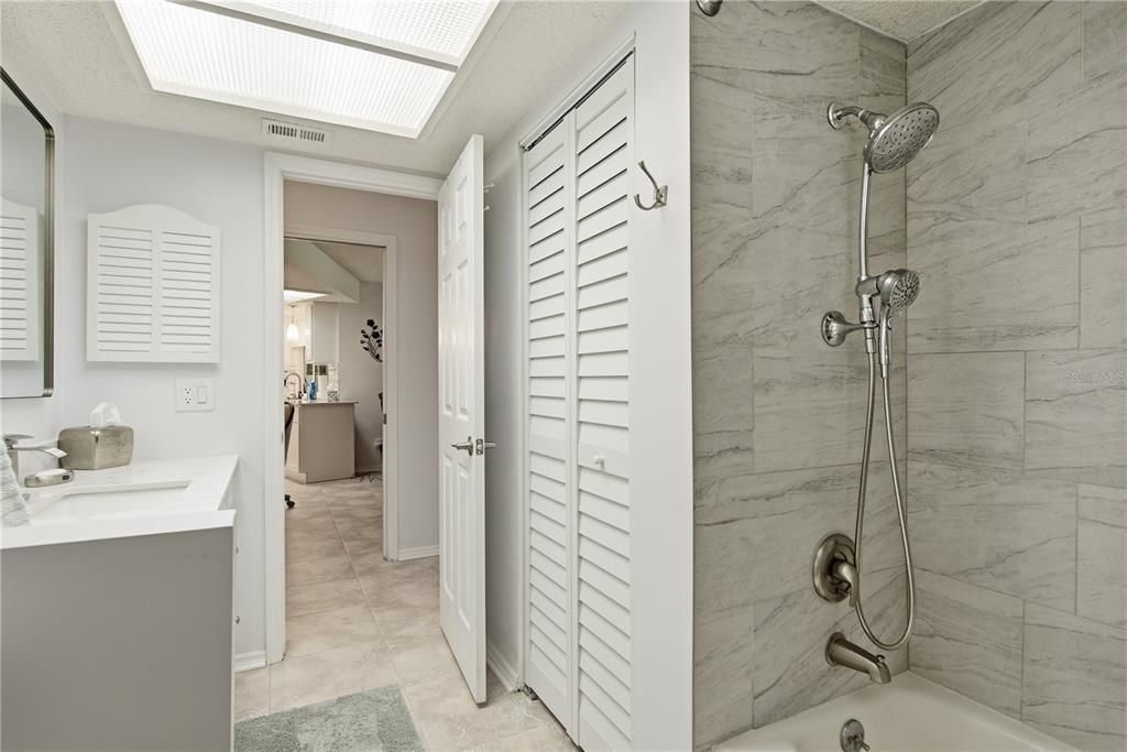 For Sale: $450,000 (3 beds, 2 baths, 2525 Square Feet)