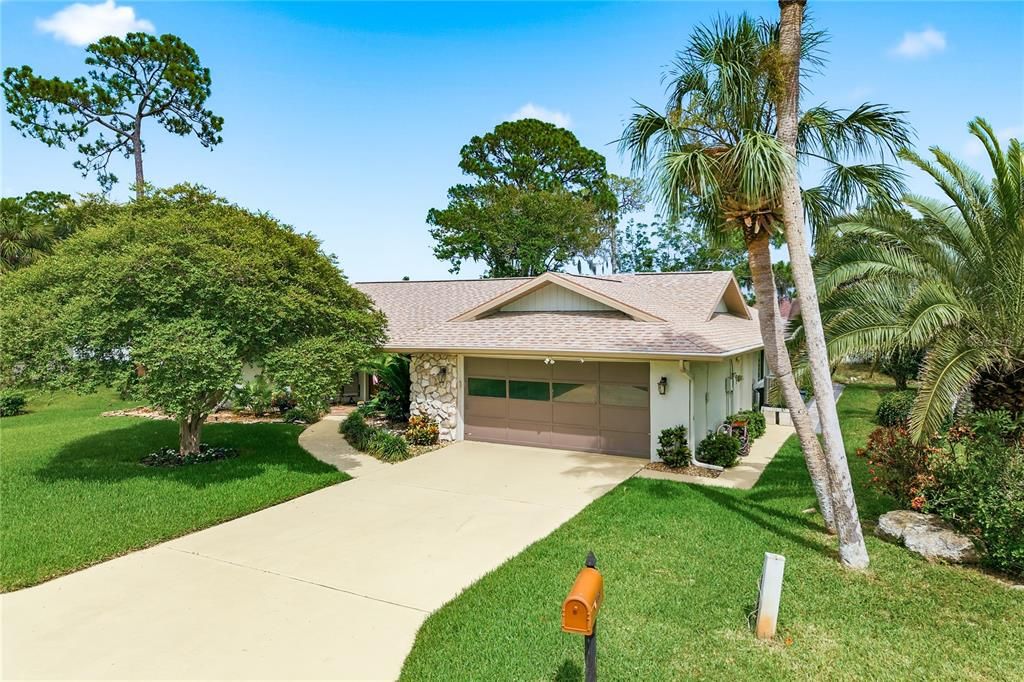 For Sale: $450,000 (3 beds, 2 baths, 2525 Square Feet)