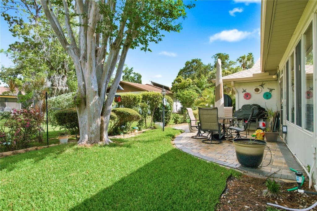 For Sale: $450,000 (3 beds, 2 baths, 2525 Square Feet)