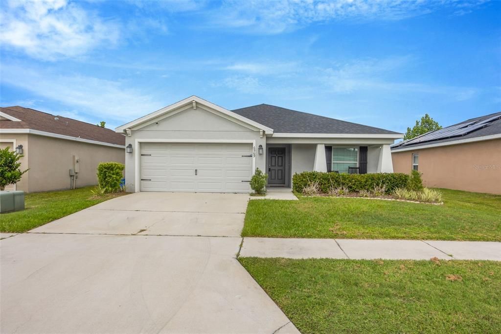 For Sale: $325,000 (4 beds, 2 baths, 1705 Square Feet)