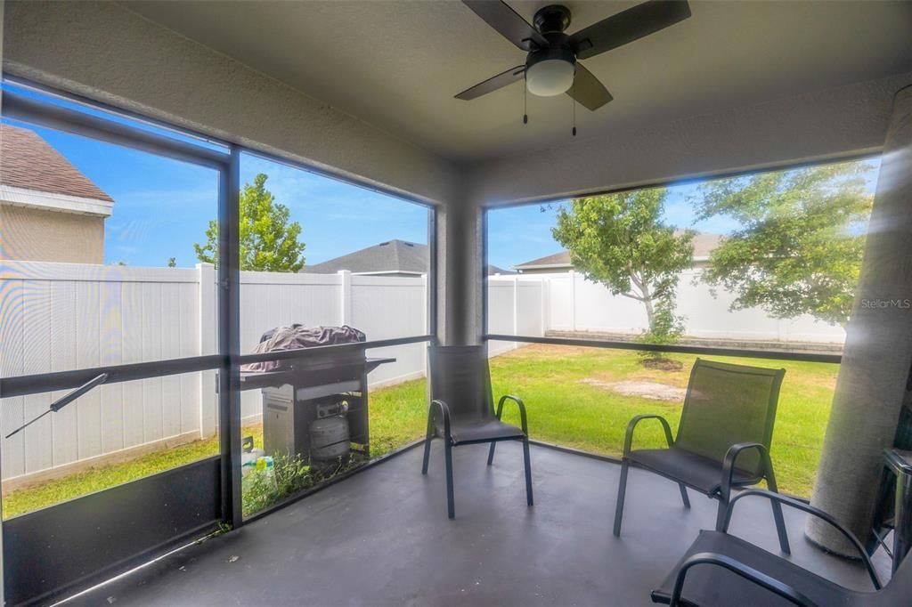 For Sale: $325,000 (4 beds, 2 baths, 1705 Square Feet)