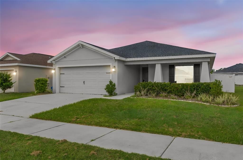 For Sale: $325,000 (4 beds, 2 baths, 1705 Square Feet)