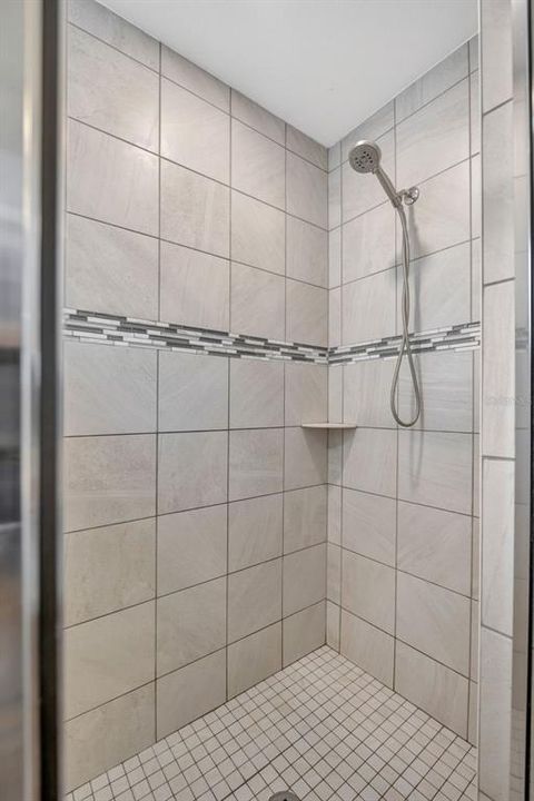 For Sale: $325,000 (4 beds, 2 baths, 1705 Square Feet)