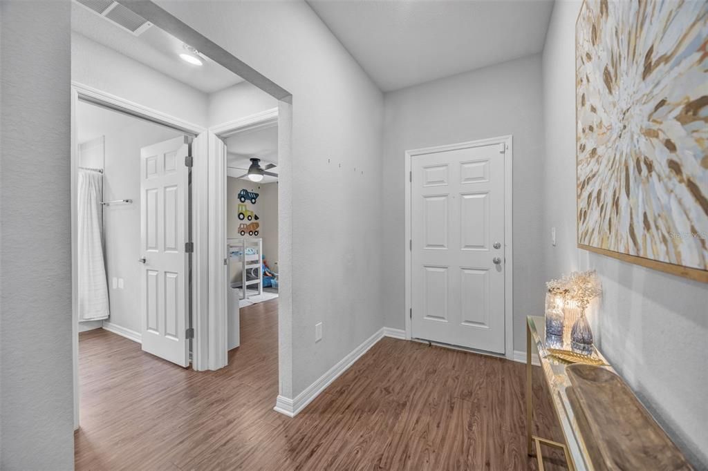 For Sale: $325,000 (4 beds, 2 baths, 1705 Square Feet)