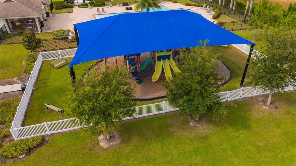 For Sale: $325,000 (4 beds, 2 baths, 1705 Square Feet)