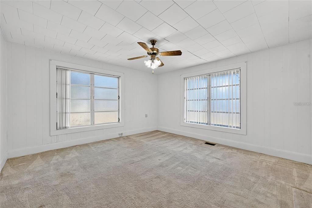 For Sale: $435,000 (3 beds, 1 baths, 1667 Square Feet)