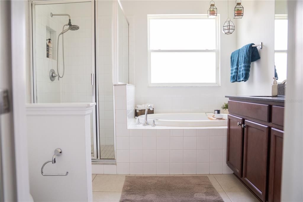 For Sale: $459,000 (4 beds, 2 baths, 2259 Square Feet)